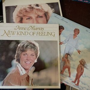Anne Murray Vinyl Record Collection